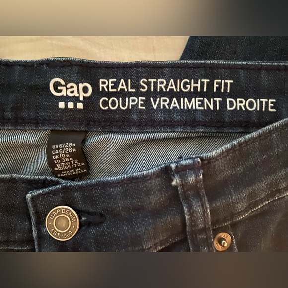 Gap Dark Wash Real Straight Mid Rise Jeans - Picture 4 of 4